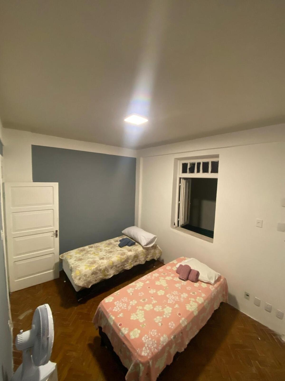 Terreo Com Ampla Varanda Apartamento *